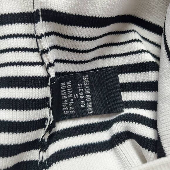 Gypsies & Generation Women’s Small Black White Striped Off-Shoulder Sweater - Picture 6 of 7